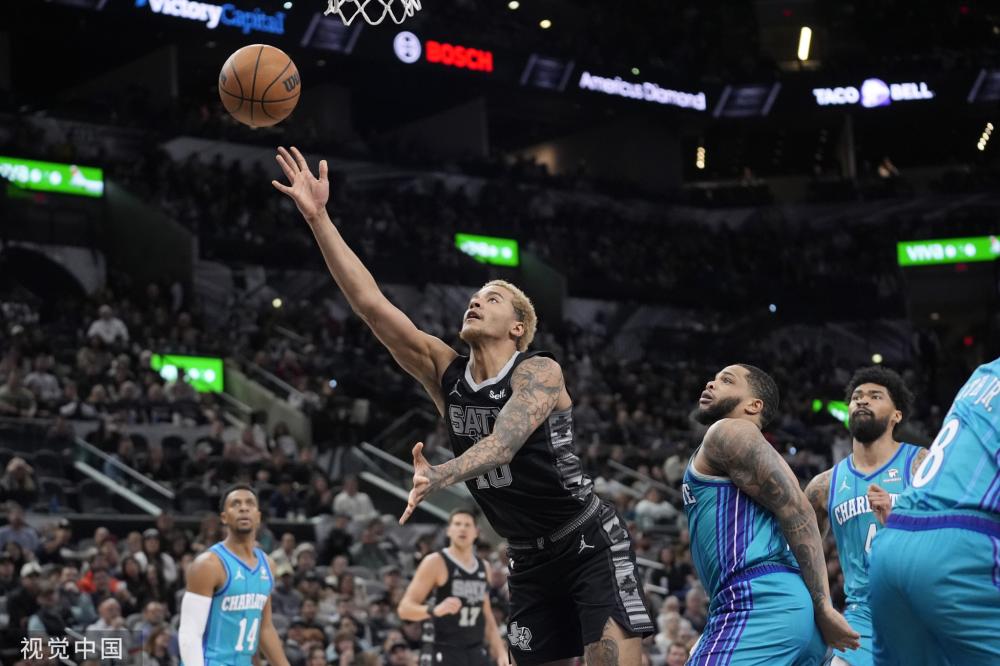 展现出非凡 展现出非凡